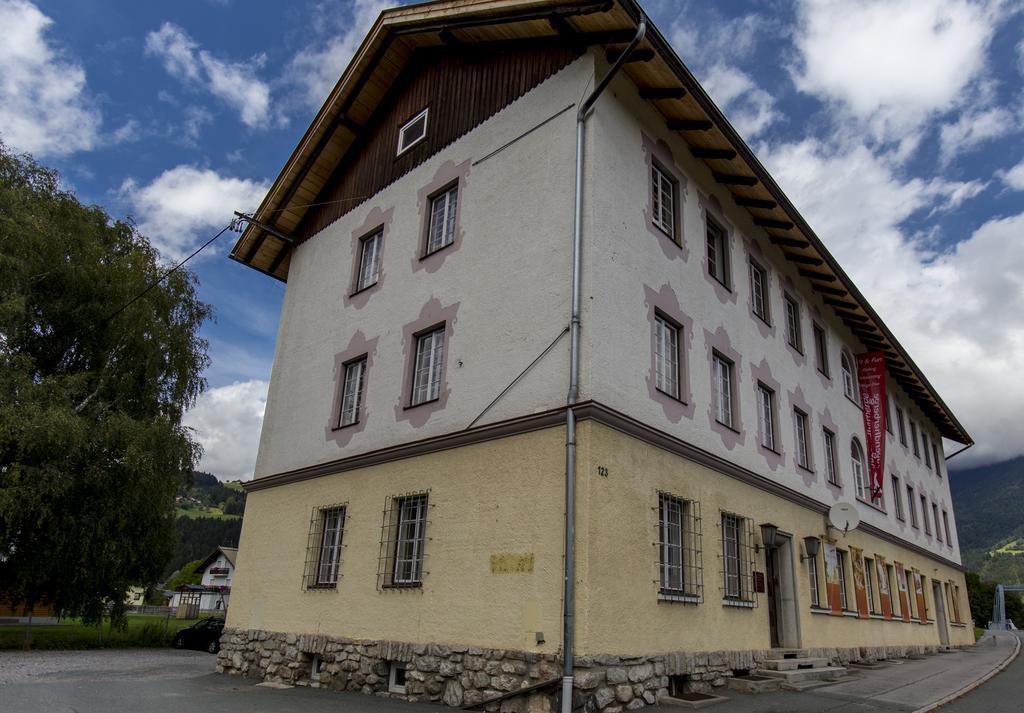 Fit Und Fun Sportherberge Kotschach-Mauthen Exterior foto